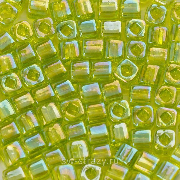 Бисер Cube 4 mm #0164 Прозрачный салатовый радужный